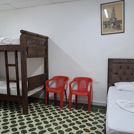 Hostal Casa Lara Картахена Экстерьер фото