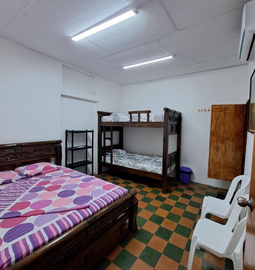 Hostal Casa Lara Картахена Экстерьер фото