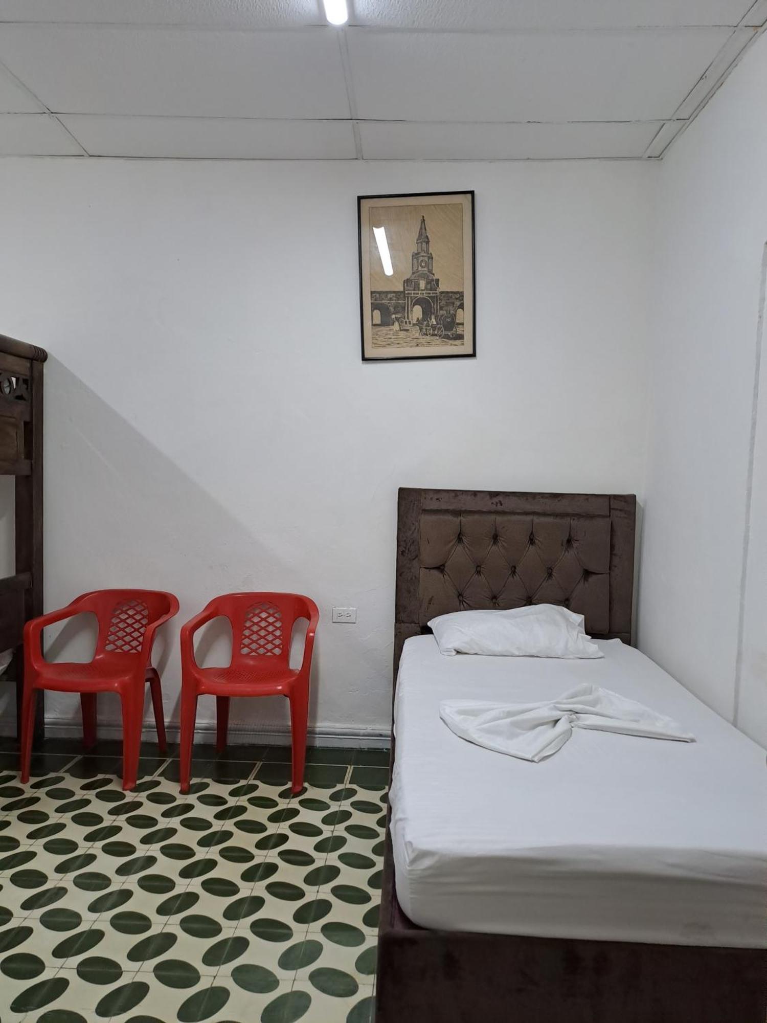 Hostal Casa Lara Картахена Экстерьер фото