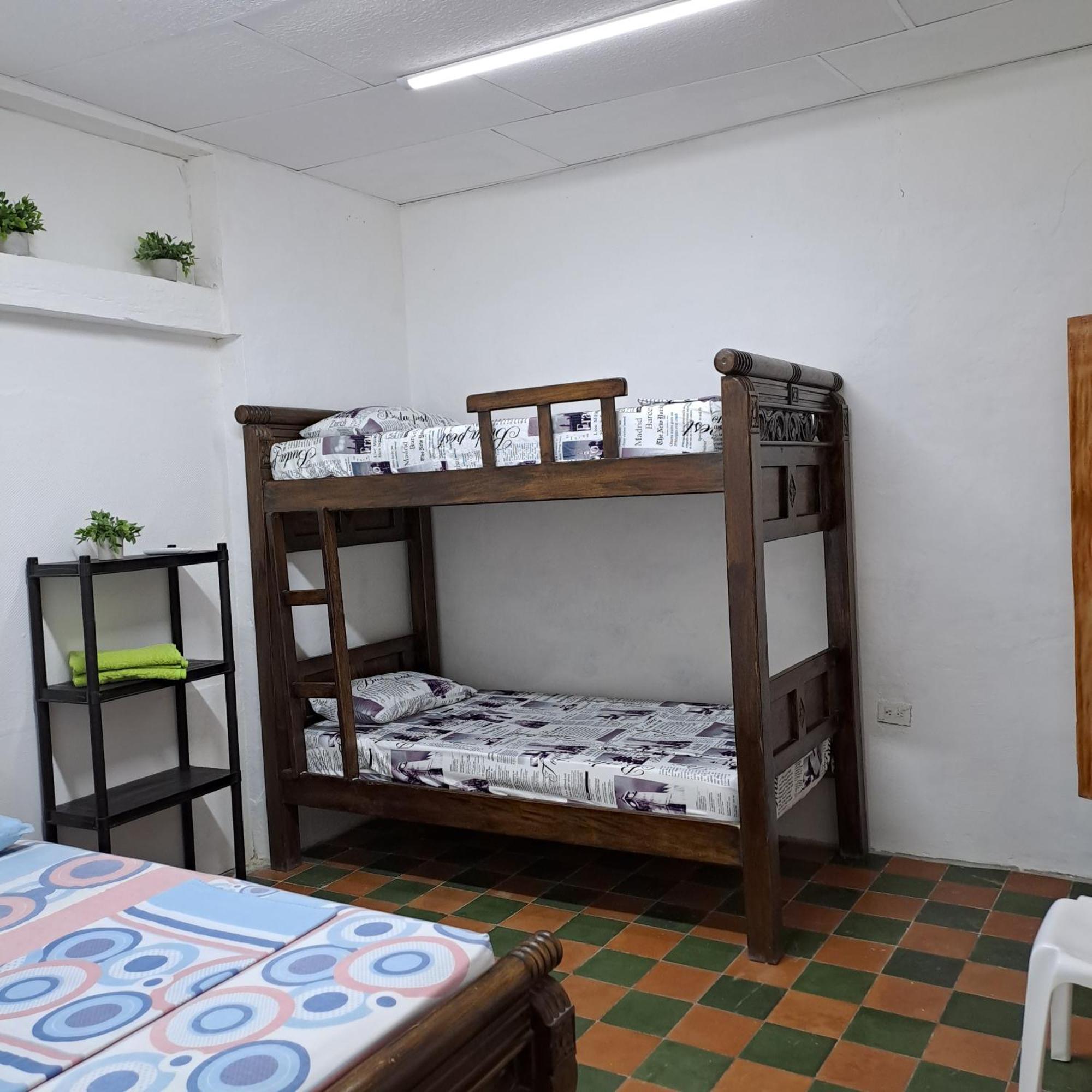 Hostal Casa Lara Картахена Экстерьер фото