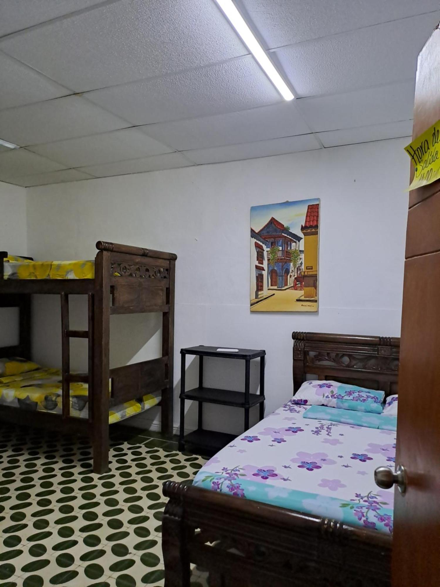 Hostal Casa Lara Картахена Экстерьер фото